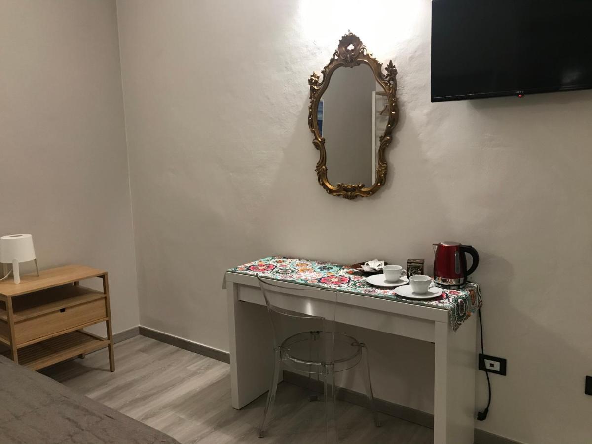 Attico Livorno Bed & Relax Hotel ภายนอก รูปภาพ