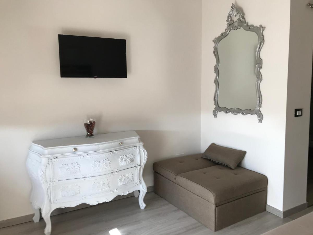 Attico Livorno Bed & Relax Hotel ภายนอก รูปภาพ