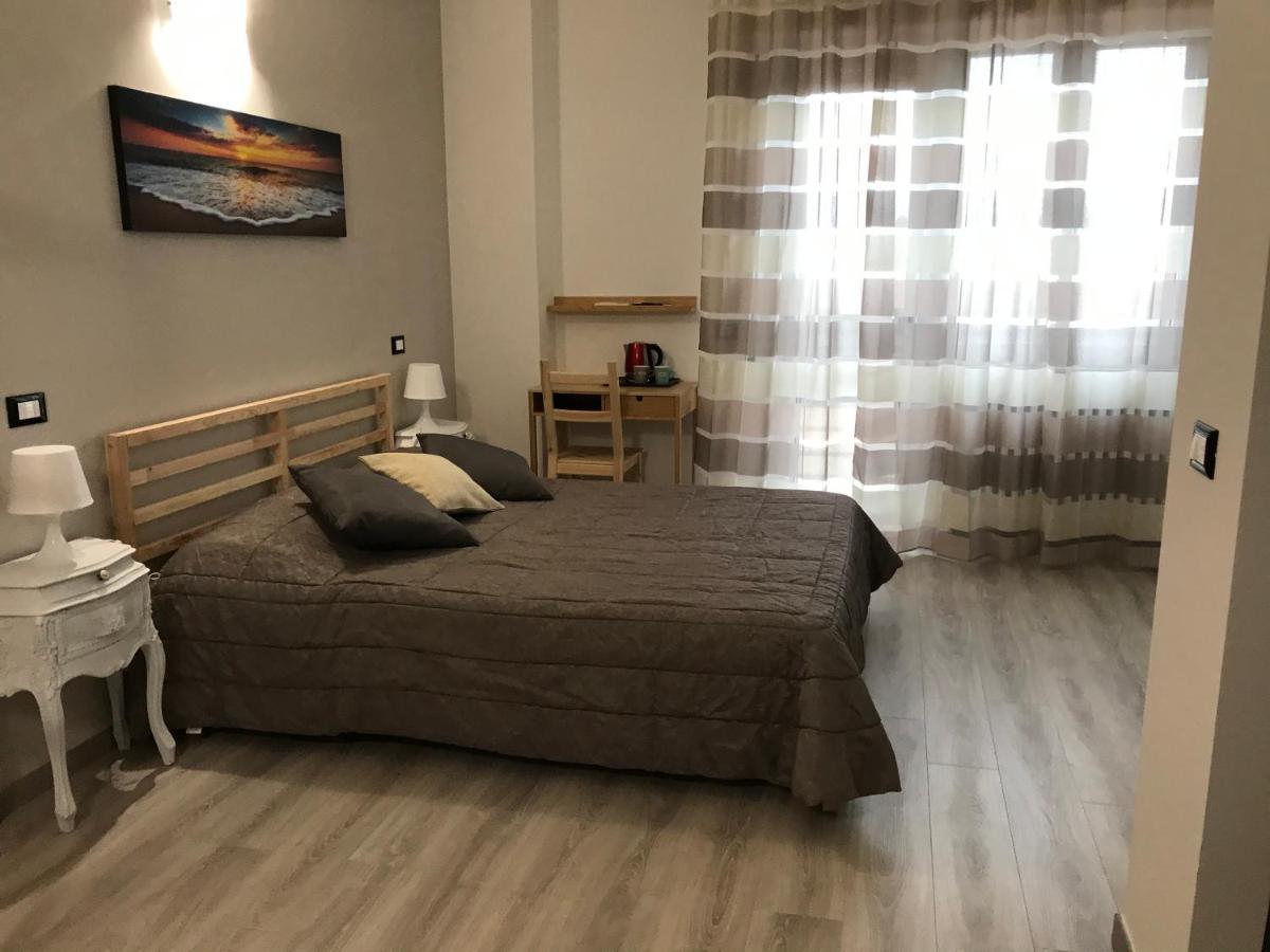 Attico Livorno Bed & Relax Hotel ภายนอก รูปภาพ