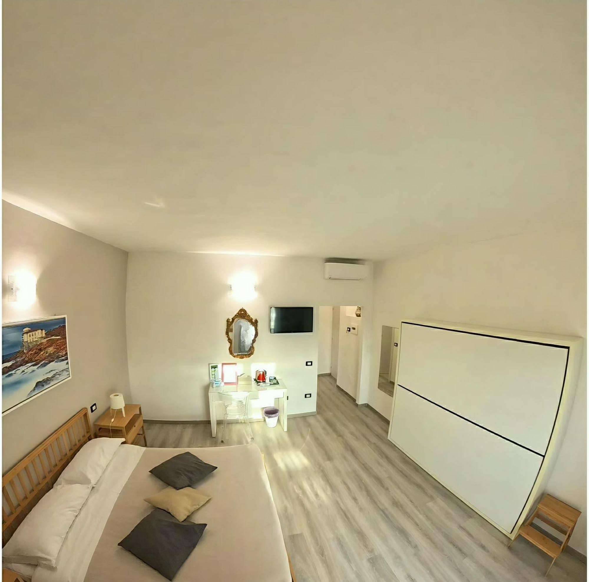 Attico Livorno Bed & Relax Hotel ภายนอก รูปภาพ